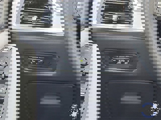 Used 2024 BMW X5 xDrive40i w/ Premium Package image 12