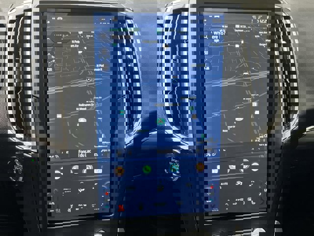 Certified 2022 Ford Edge ST-Line w/ Class II Trailer Tow Package image 8