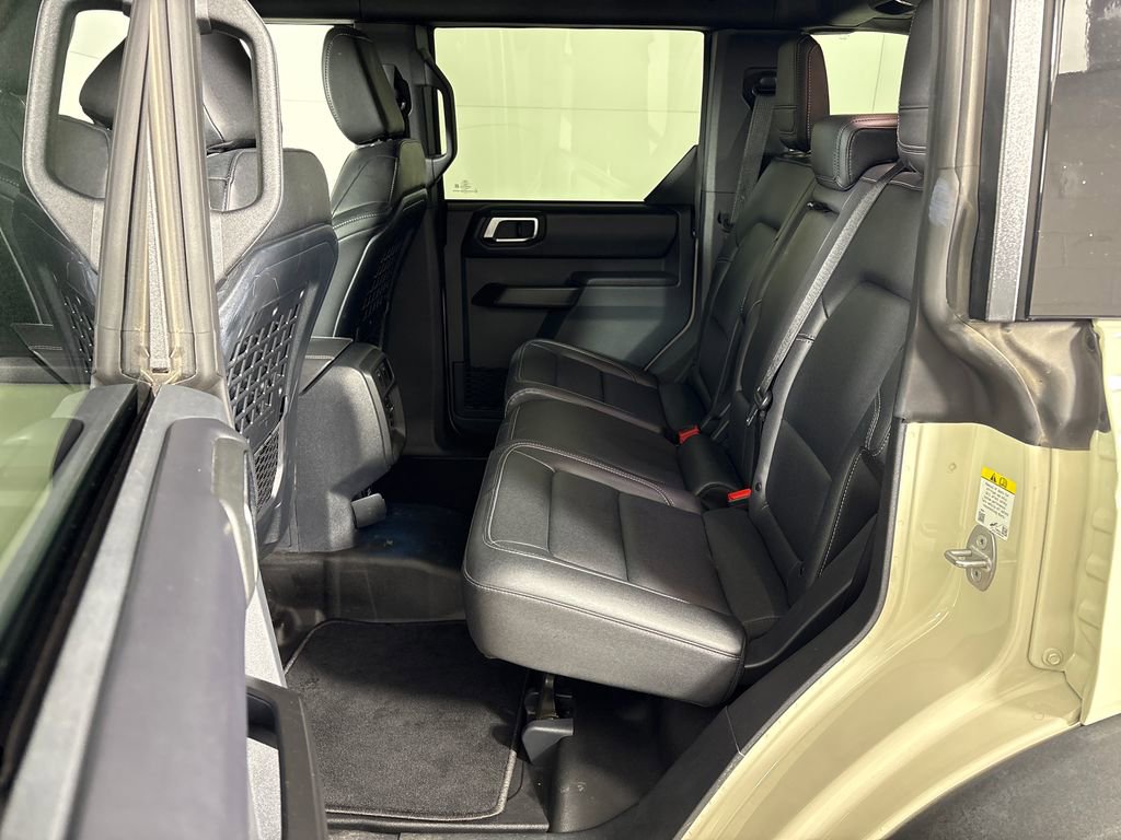 Certified 2025 Ford Bronco Badlands AWD/4WD image 31