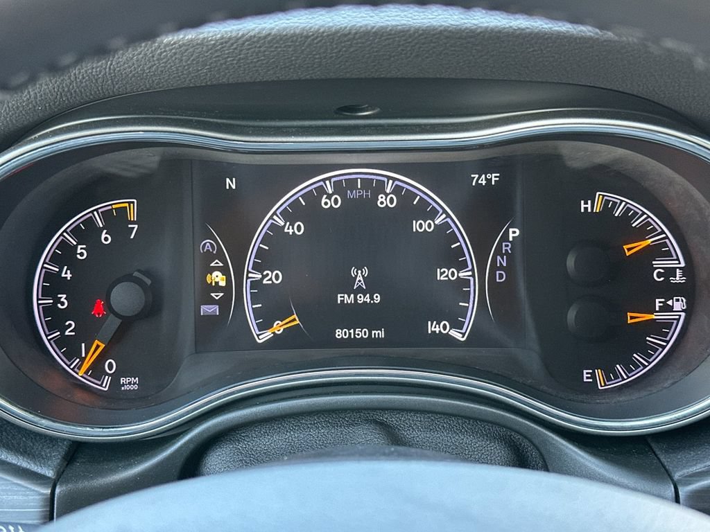 Used 2022 Jeep Grand Cherokee Limited w/ Tech Group AWD/4WD image 23