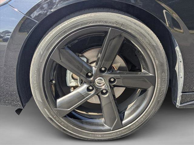 Used 2023 Nissan Sentra SR w/ Electronics Package FWD image 18