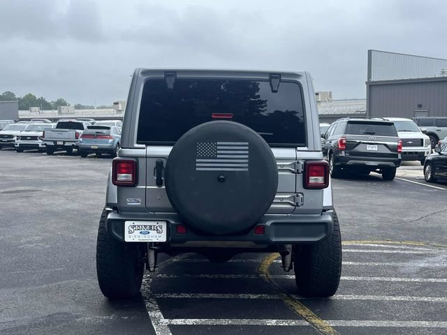 Used 2018 Jeep Wrangler Unlimited Sahara w/ Dual Top Group AWD/4WD image 5