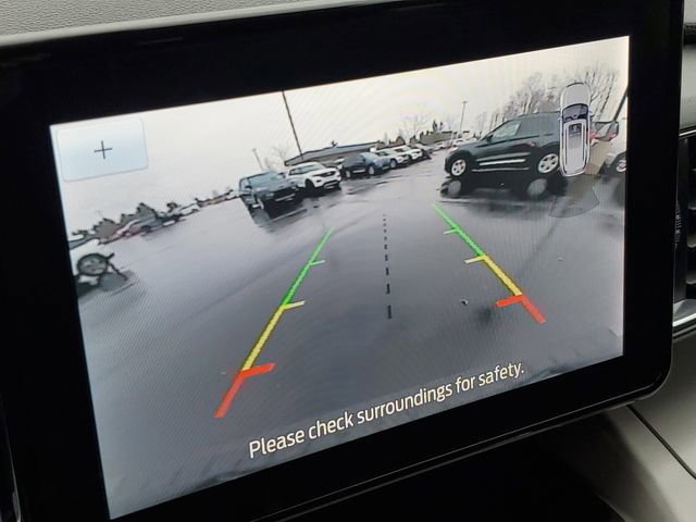 Certified 2022 Ford Explorer XLT w/ Equipment Group 202A image 23