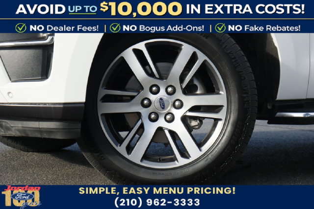 Certified 2023 Ford Expedition Limited AWD/4WD image 3