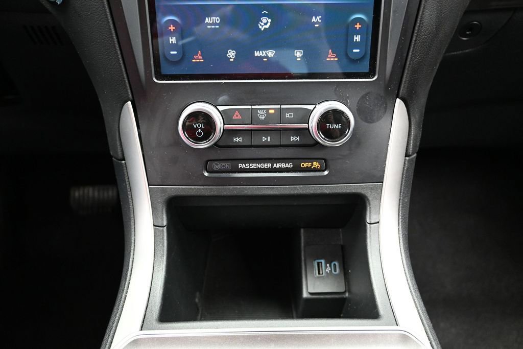 Certified 2024 Ford Edge SEL AWD/4WD image 42