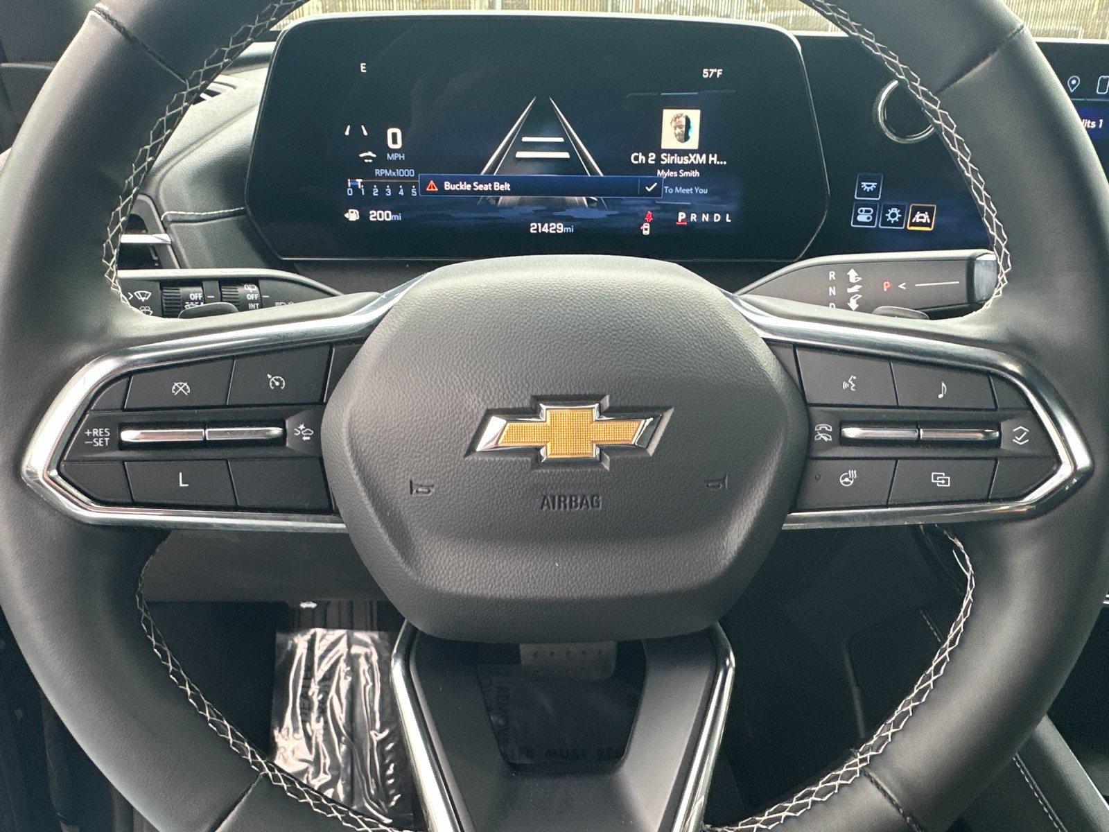 Used 2025 Chevrolet Traverse LT image 24