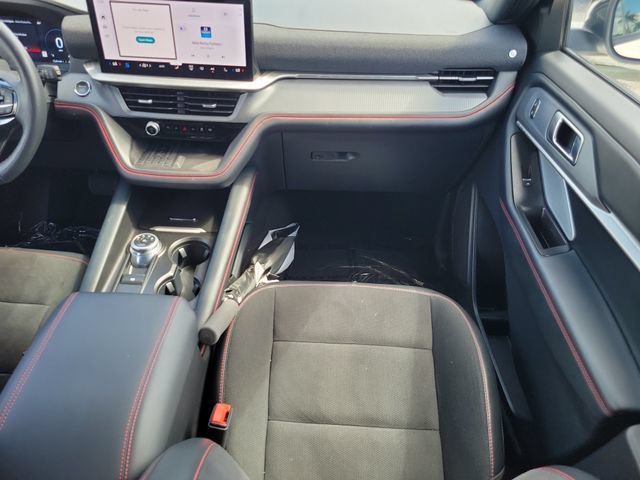 Certified 2025 Ford Explorer ST RWD image 17