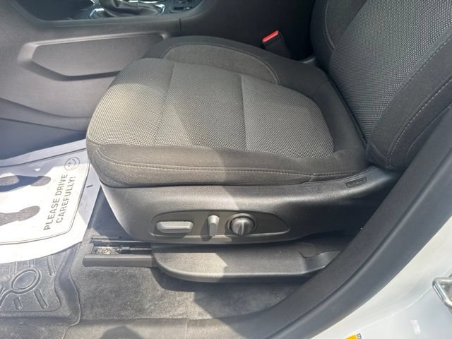 Used 2023 Chevrolet Traverse LT FWD image 7