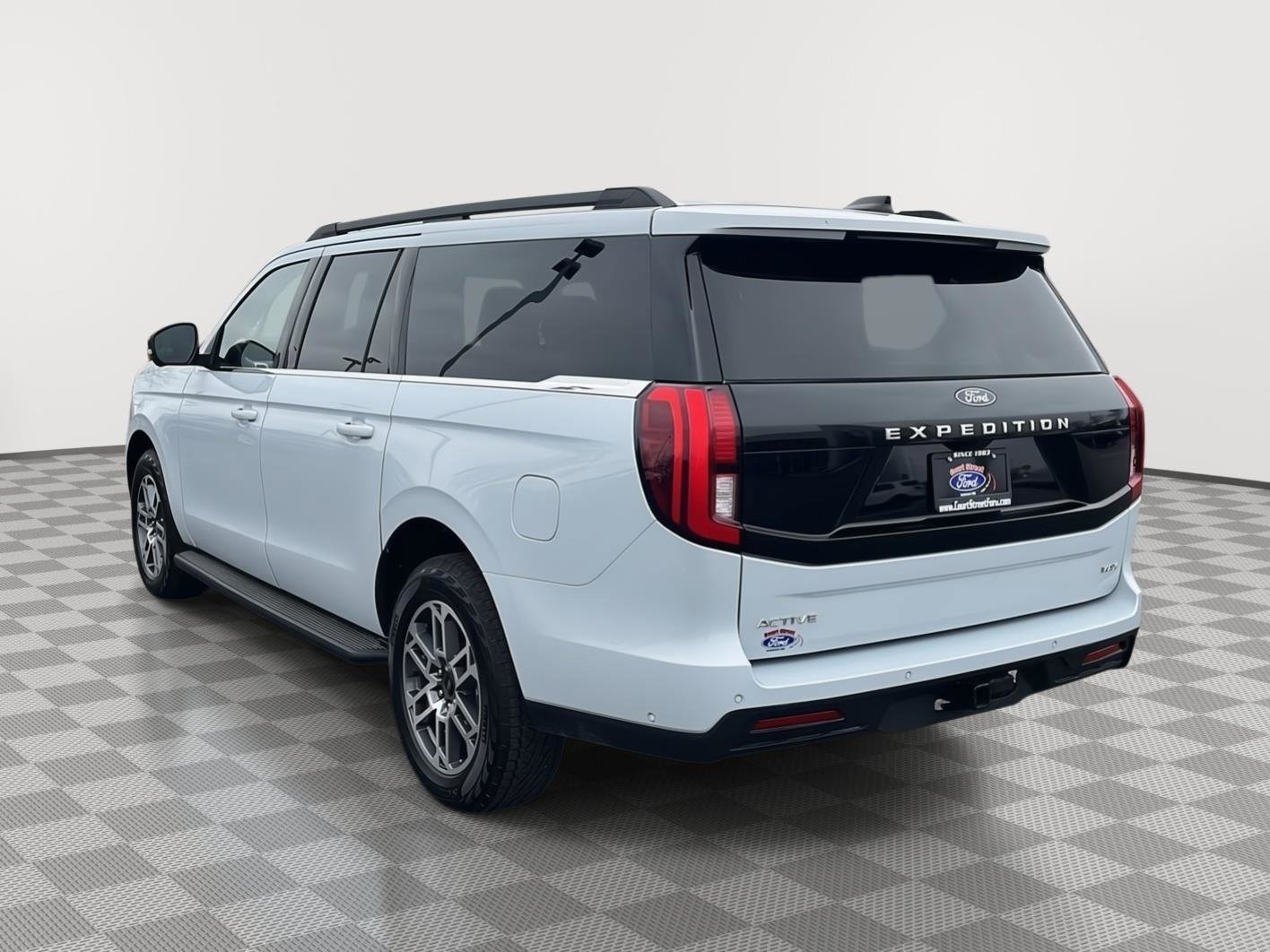 Certified 2025 Ford Expedition Max Active image 3