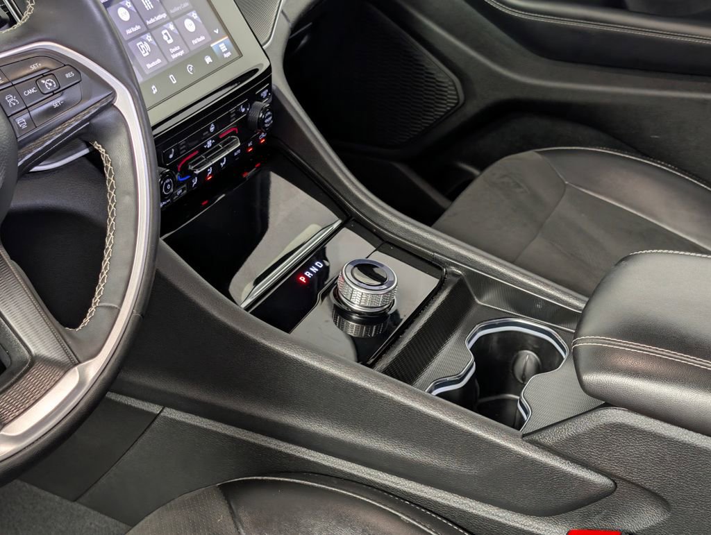 Used 2023 Jeep Grand Cherokee Altitude AWD/4WD image 24