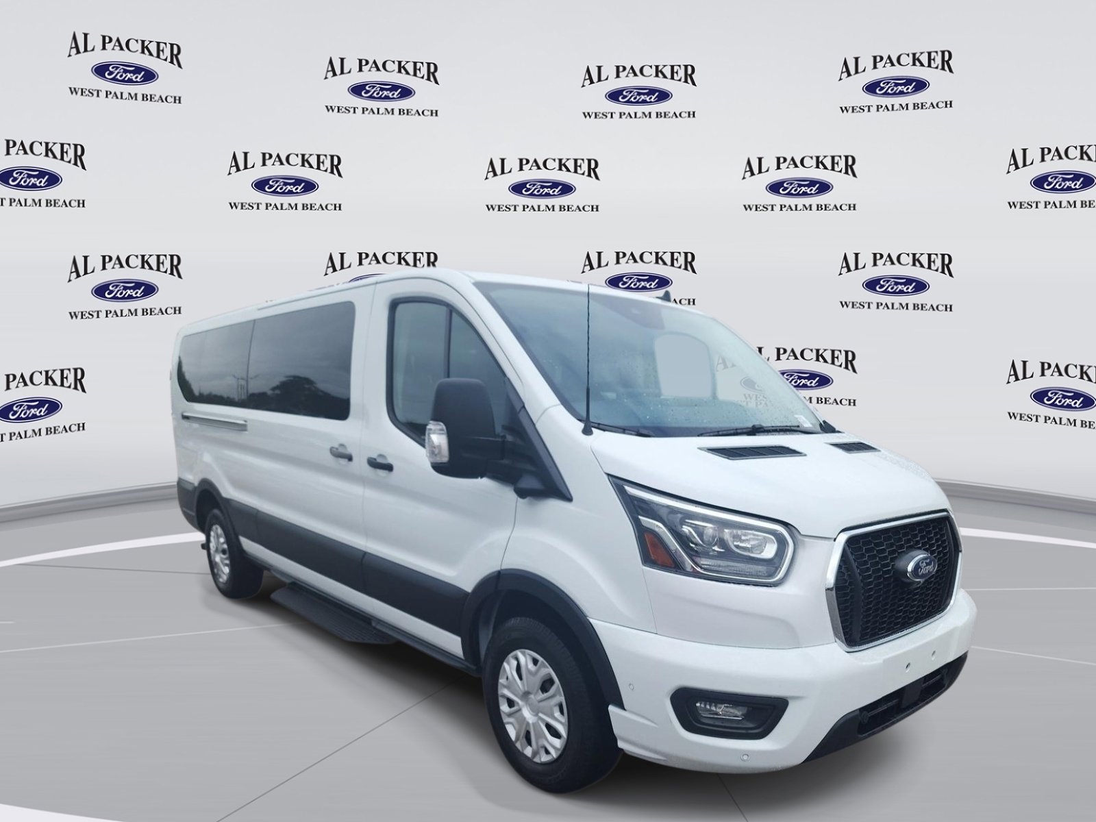 Certified 2023 Ford Transit 350 XLT RWD image 8