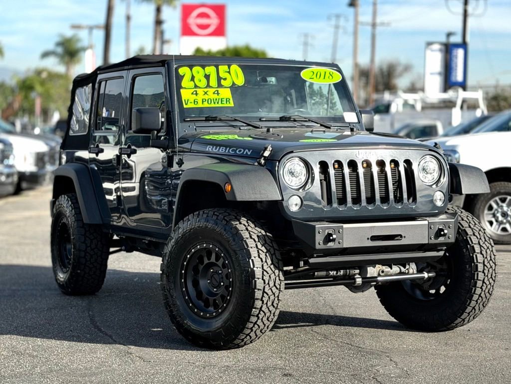 Used 2018 Jeep Wrangler Unlimited Rubicon w/ Connectivity Group image 2