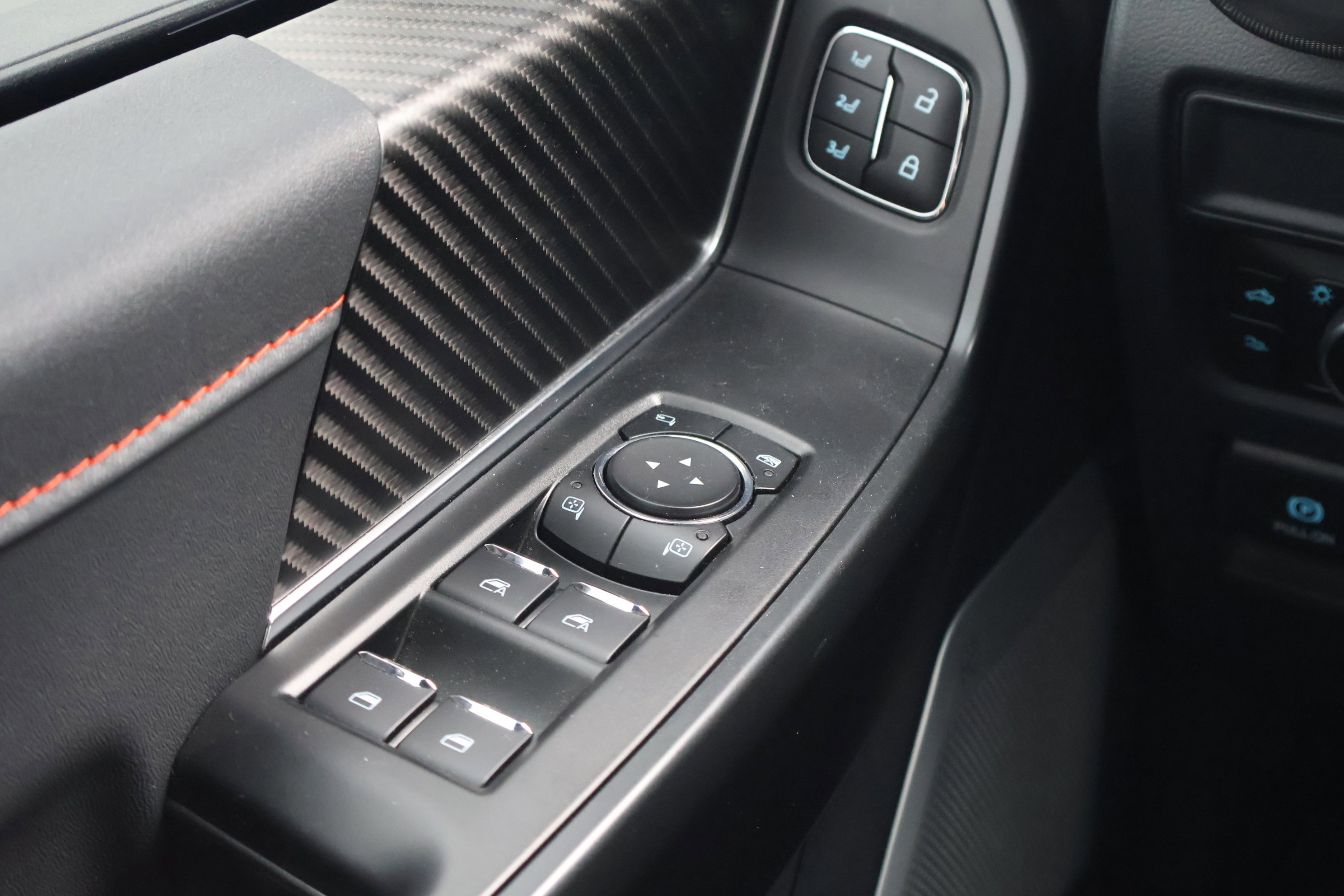 Certified 2025 Ford F150 Raptor image 17