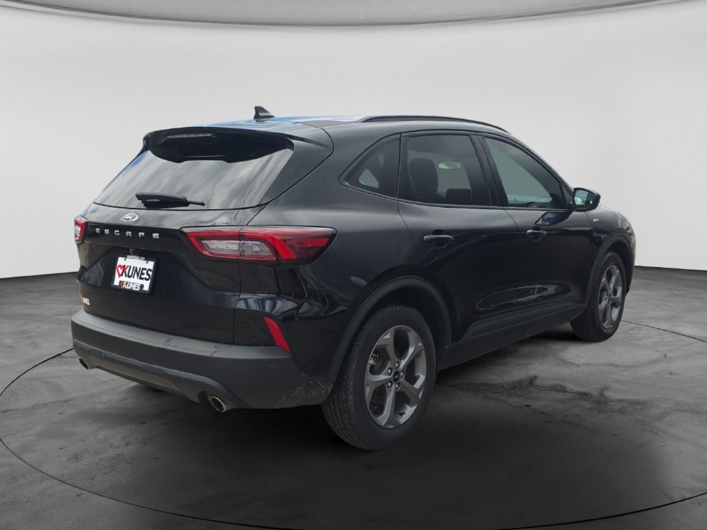 Certified 2025 Ford Escape ST-Line FWD image 9