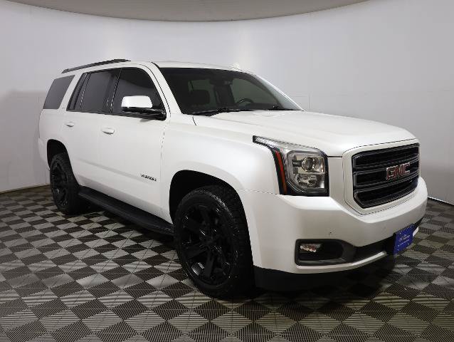 Used 2019 GMC Yukon SLT w/ Graphite Performance Edition AWD/4WD image 3