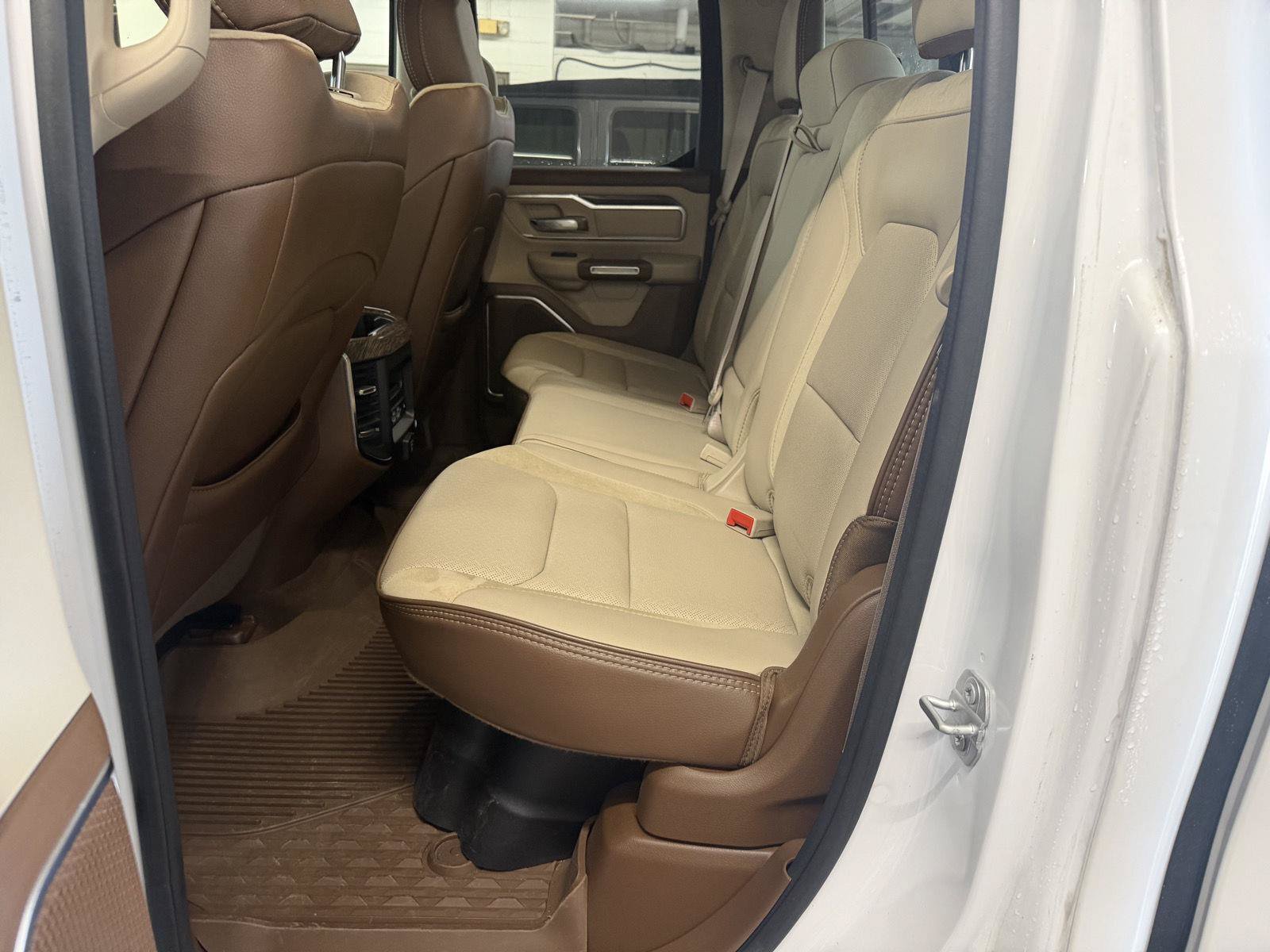 Used 2020 RAM 1500 Laramie RWD image 25