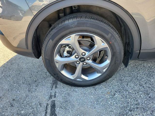 Certified 2025 Ford Escape ST-Line FWD image 7