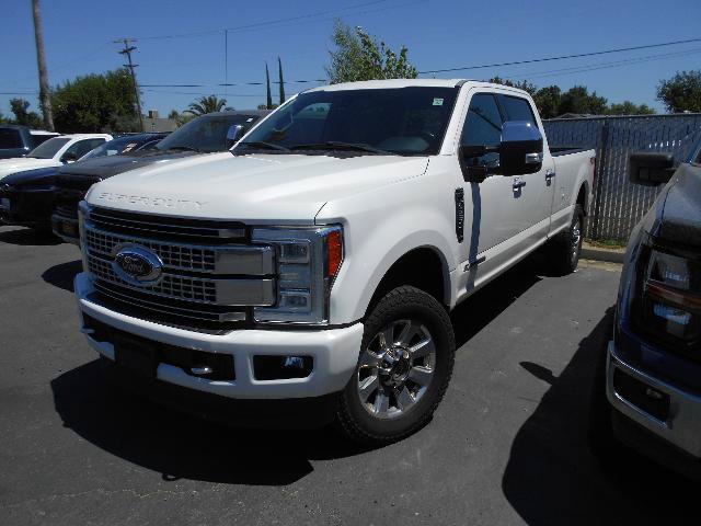 Certified 2018 Ford F350 Platinum w/ Platinum Ultimate Package AWD/4WD image 3