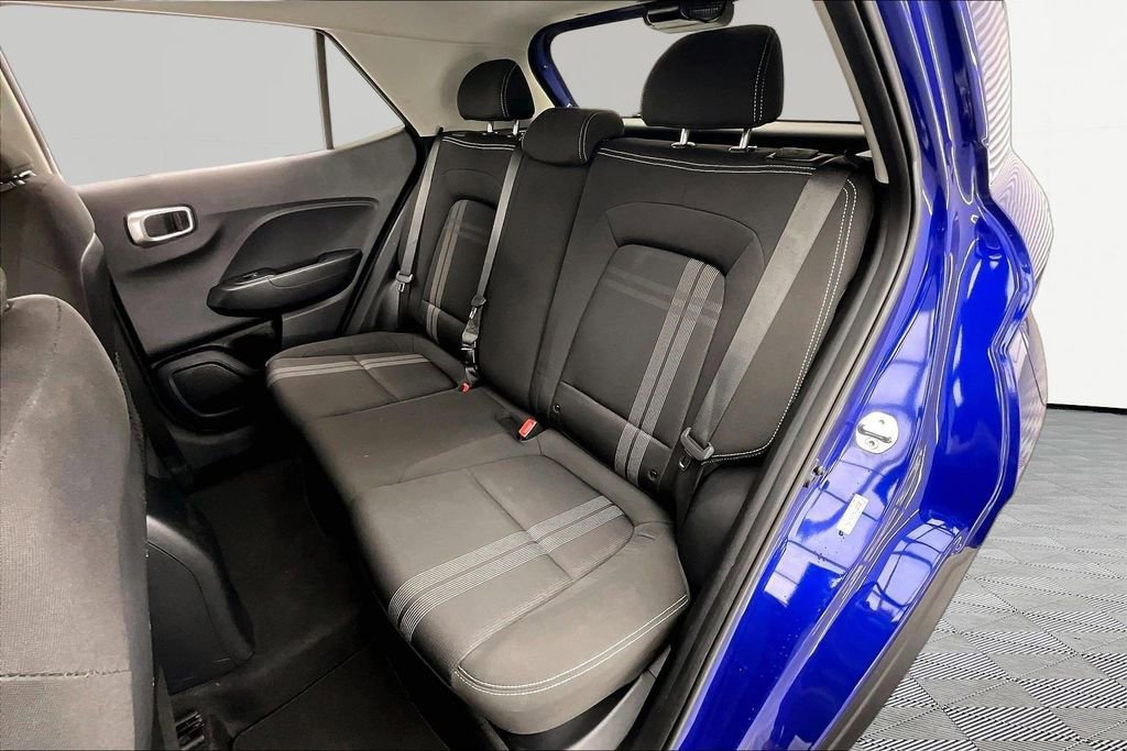 Used 2022 Hyundai Venue SEL FWD image 26