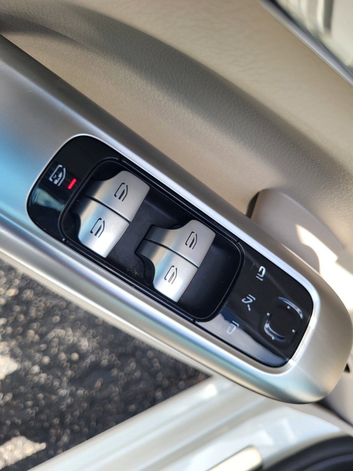 Used 2024 Mercedes-Benz C 300 Sedan image 15
