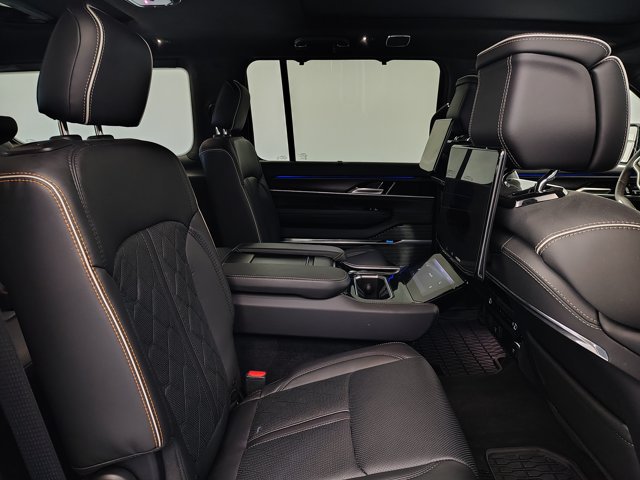 Used 2025 Jeep Grand Wagoneer Series II Obsidian w/ Quick Order Packagew 28T AWD/4WD image 17