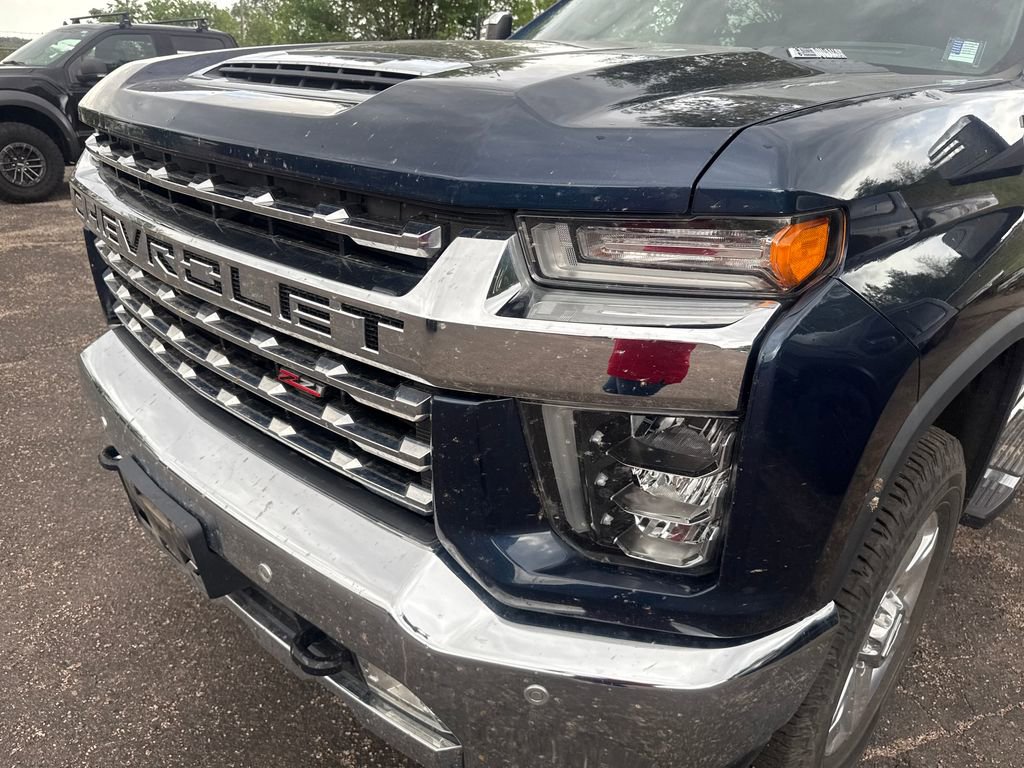 Used 2020 Chevrolet Silverado 2500 LTZ w/ LTZ Premium Package AWD/4WD image 10