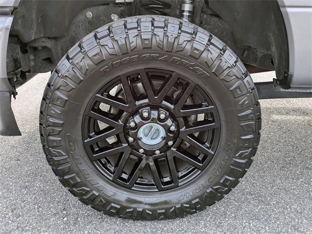 Certified 2022 Ford F350 Lariat w/ Black Appearance Package image 12