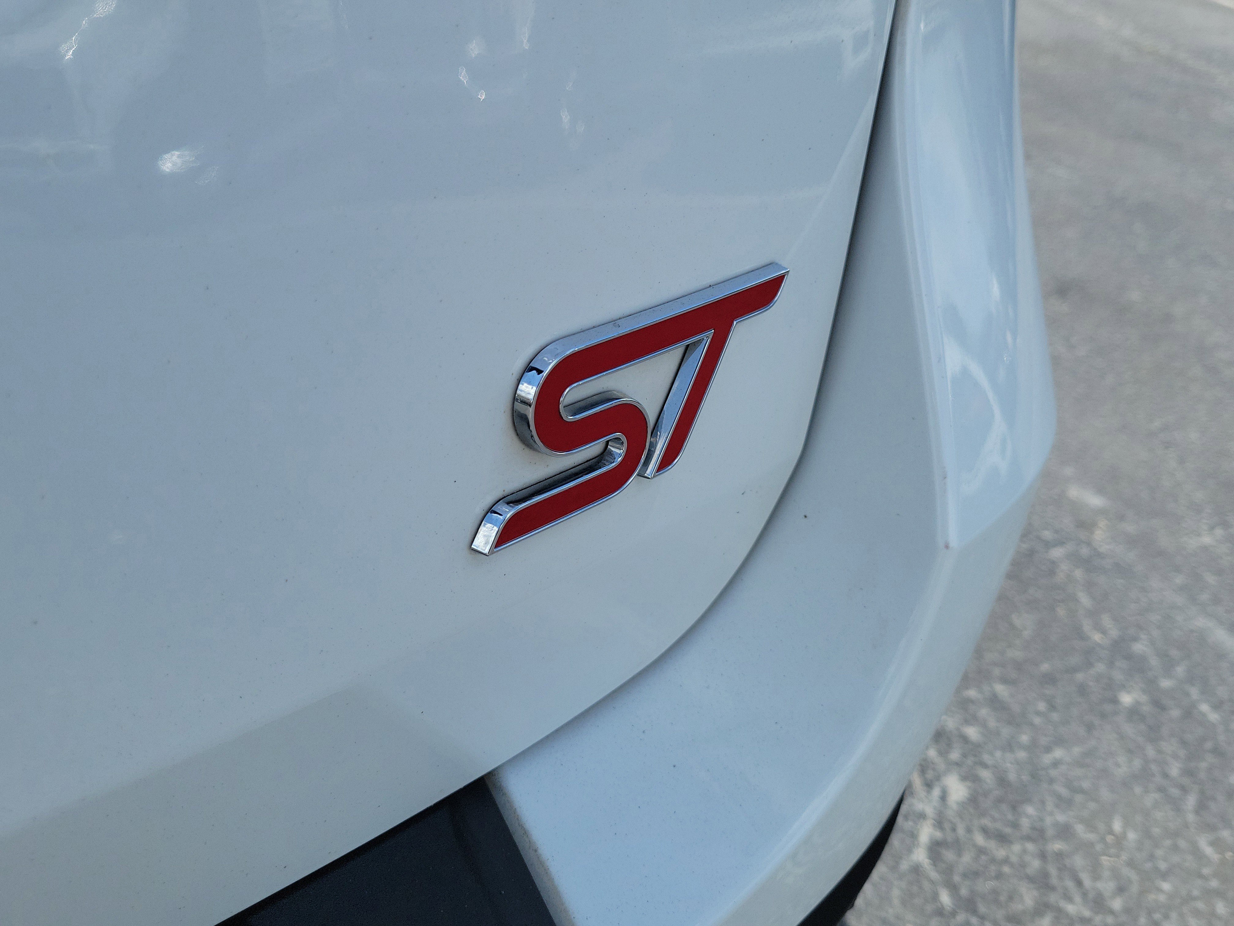 Certified 2022 Ford Explorer ST w/ Equipment Group 401A image 9