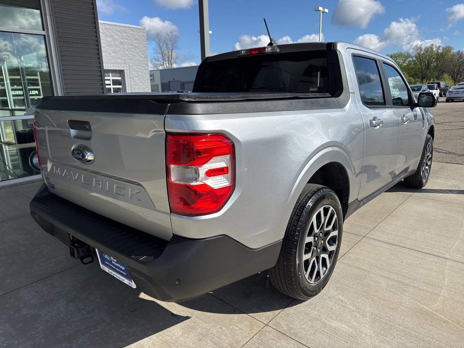 Certified 2024 Ford Maverick Lariat FWD image 8