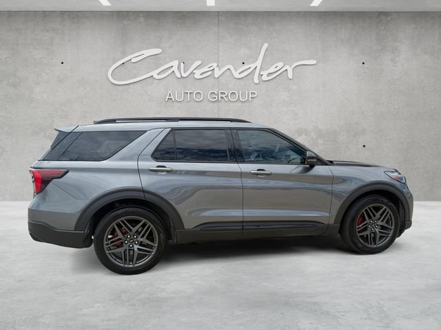 Certified 2025 Ford Explorer ST w/ Sun And Sound Package AWD/4WD image 18