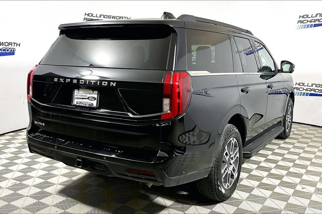 Certified 2025 Ford Expedition Active AWD/4WD image 9