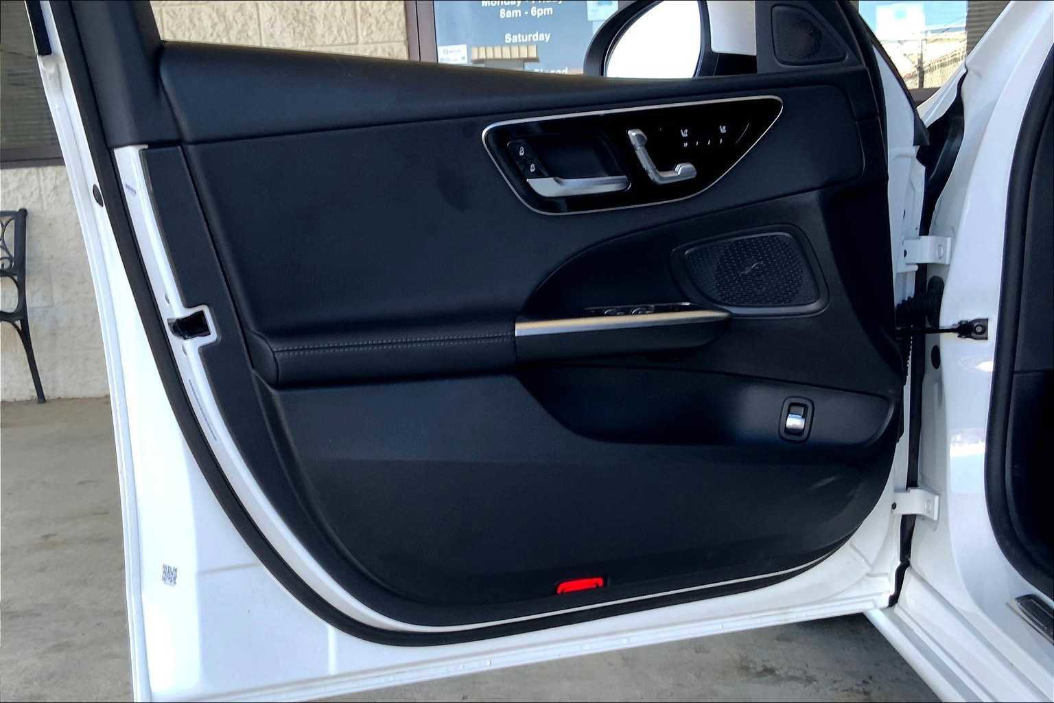 Used 2024 Mercedes-Benz C 300 4MATIC Sedan image 21