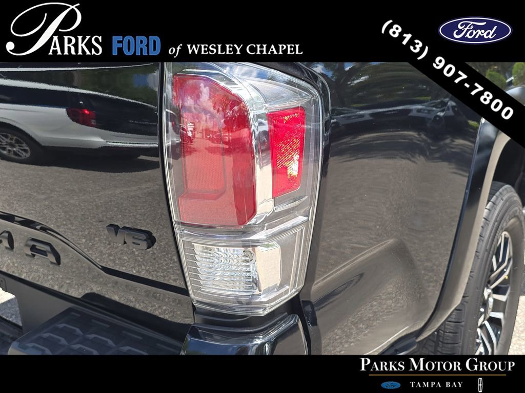 Used 2023 Toyota Tacoma TRD Sport w/ Technology Package AWD/4WD image 7