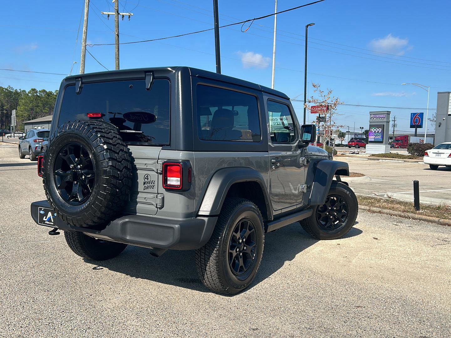 Used 2021 Jeep Wrangler Sport image 16