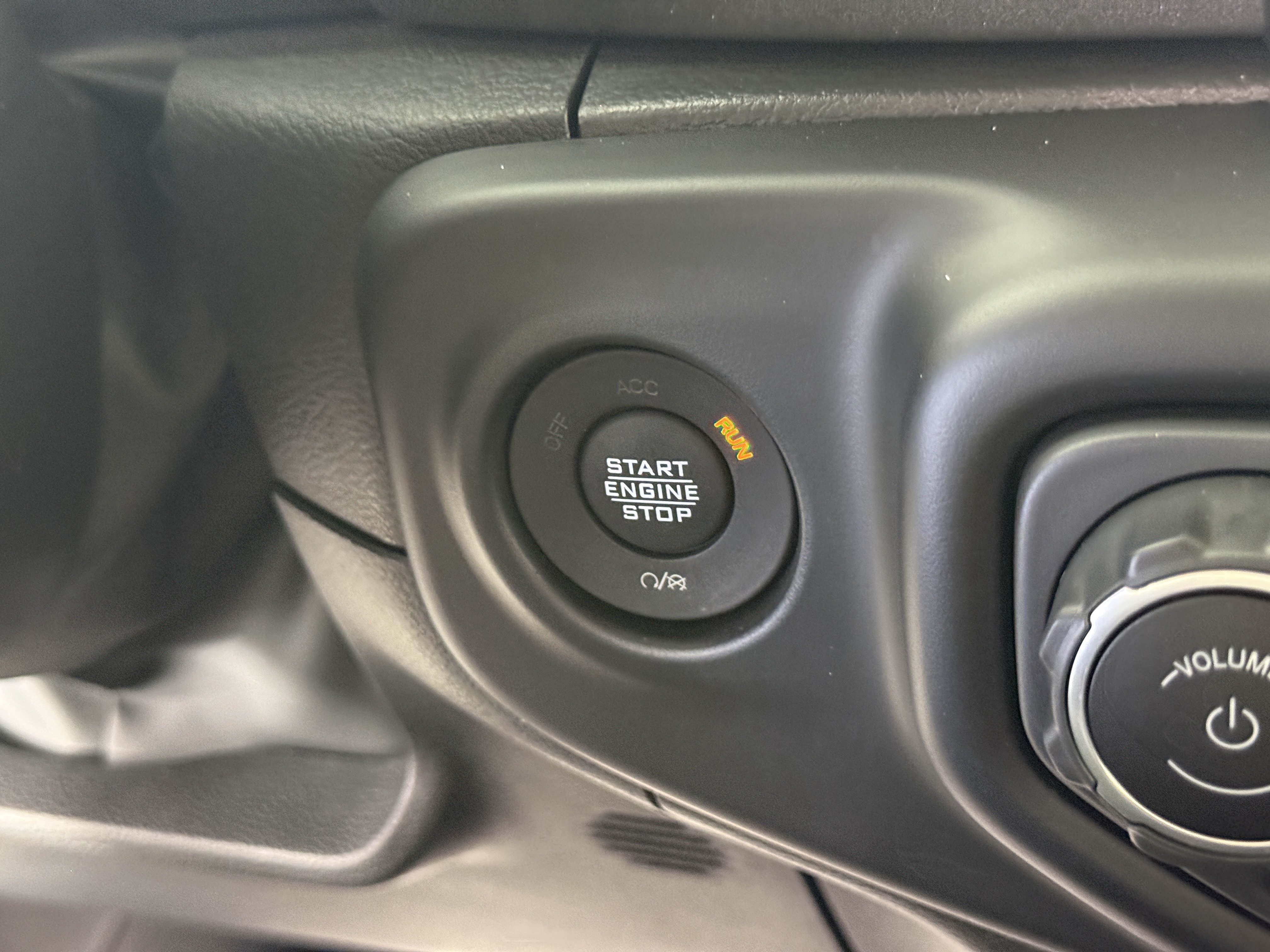 Used 2022 Jeep Gladiator Mojave w/ LED Lighting Group AWD/4WD image 26