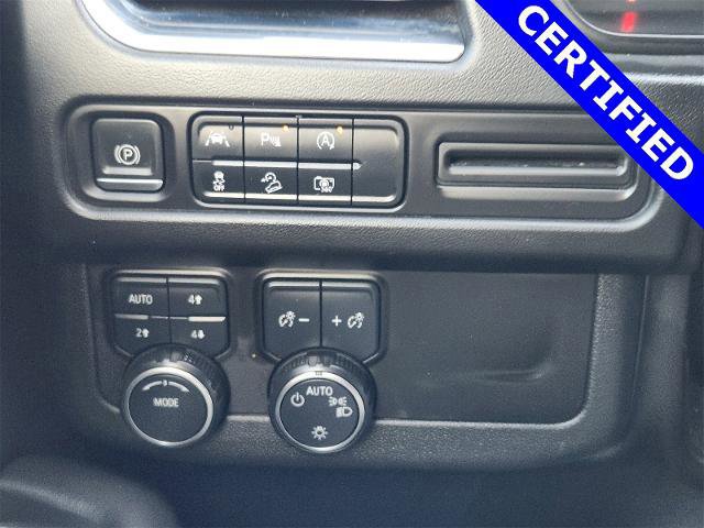 Used 2023 Chevrolet Suburban Z71 w/ Luxury Package image 21