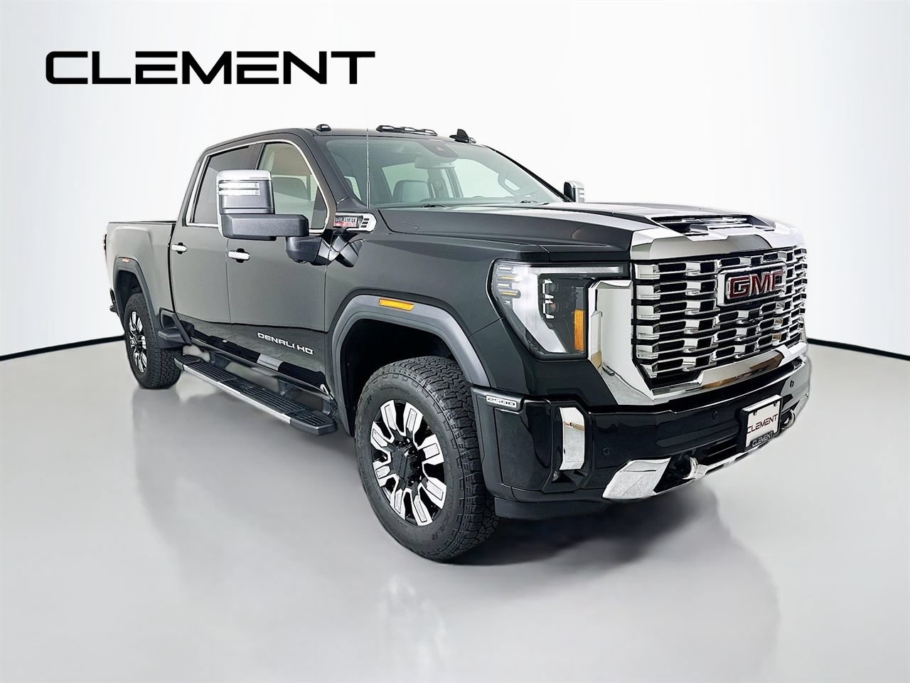 Used 2024 GMC Sierra 2500 Denali AWD/4WD image 5