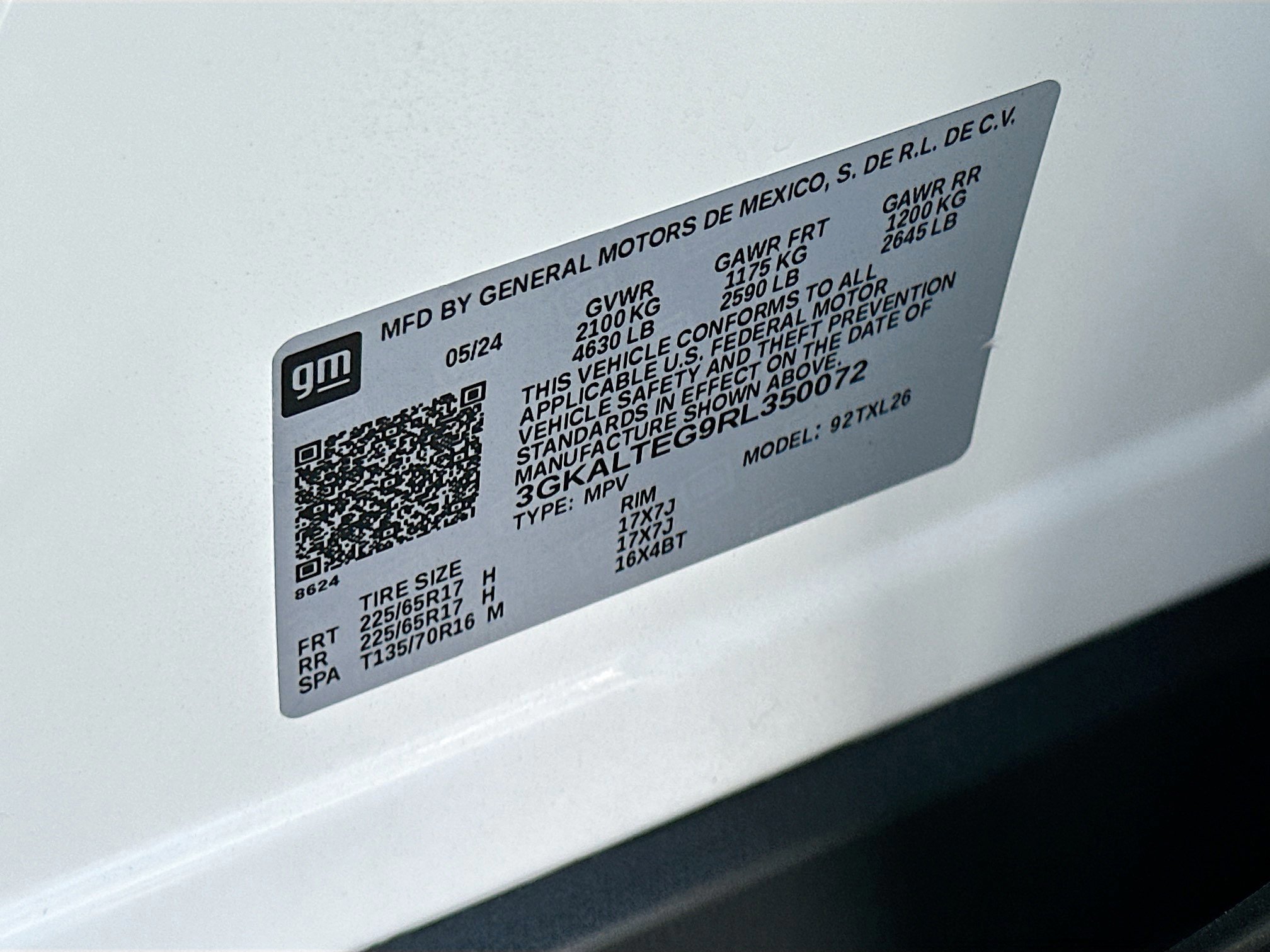 Used 2024 GMC Terrain SLE image 29