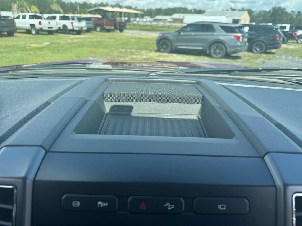 Certified 2019 Ford F250 XLT w/ XLT Premium Package AWD/4WD image 18