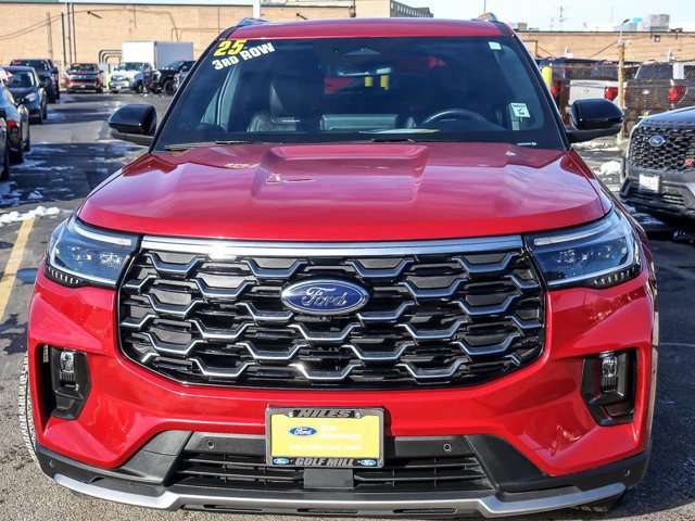 Certified 2025 Ford Explorer Platinum w/ Ultimate Package image 8