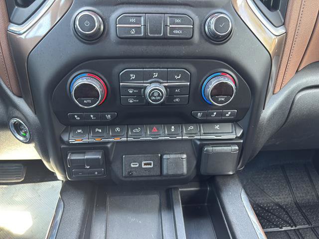 Used 2019 Chevrolet Silverado 1500 High Country w/ High Country Premium Package image 22