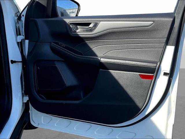 Certified 2023 Ford Escape Active AWD/4WD image 29
