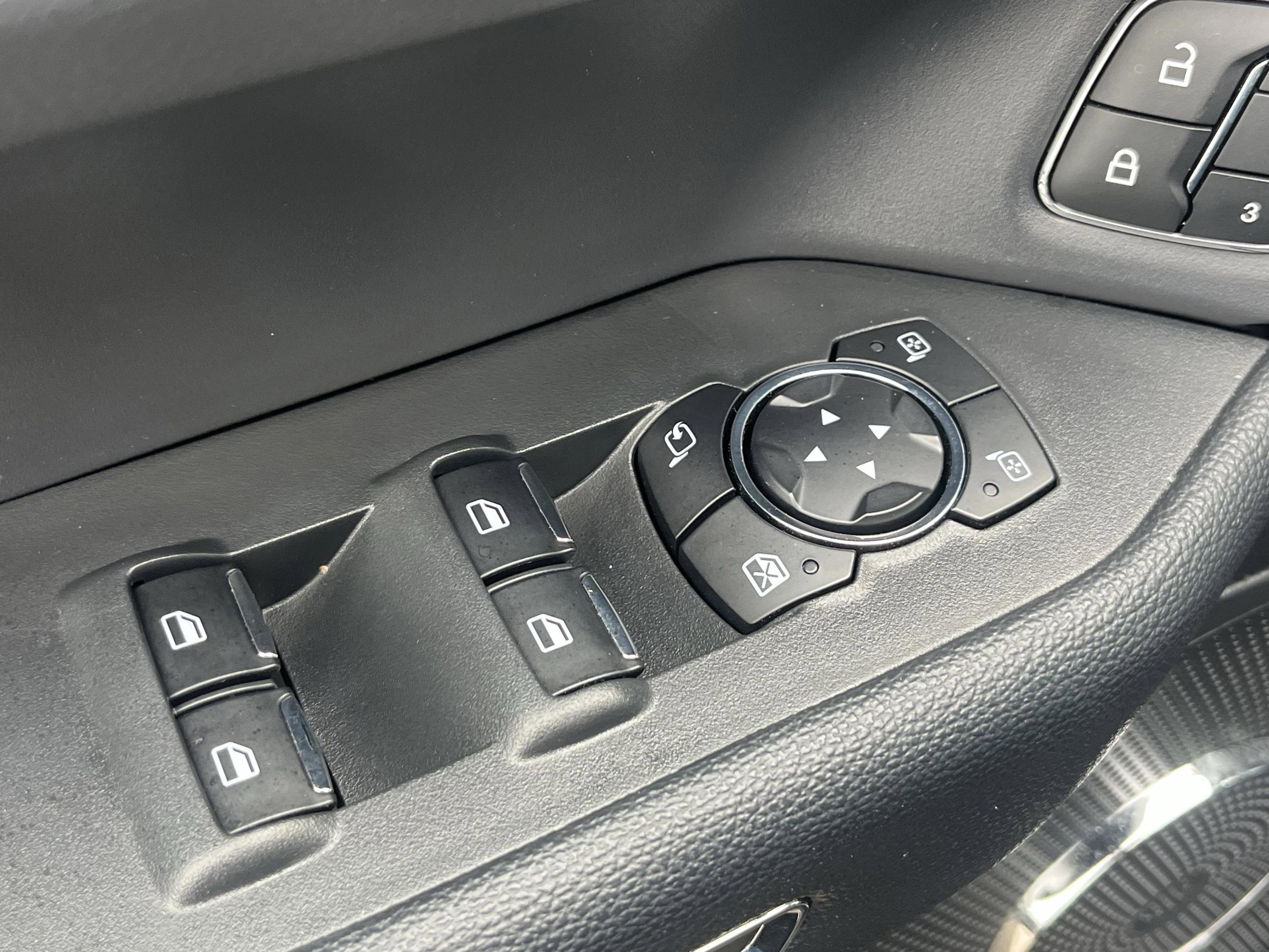 Certified 2024 Ford Expedition XLT image 13