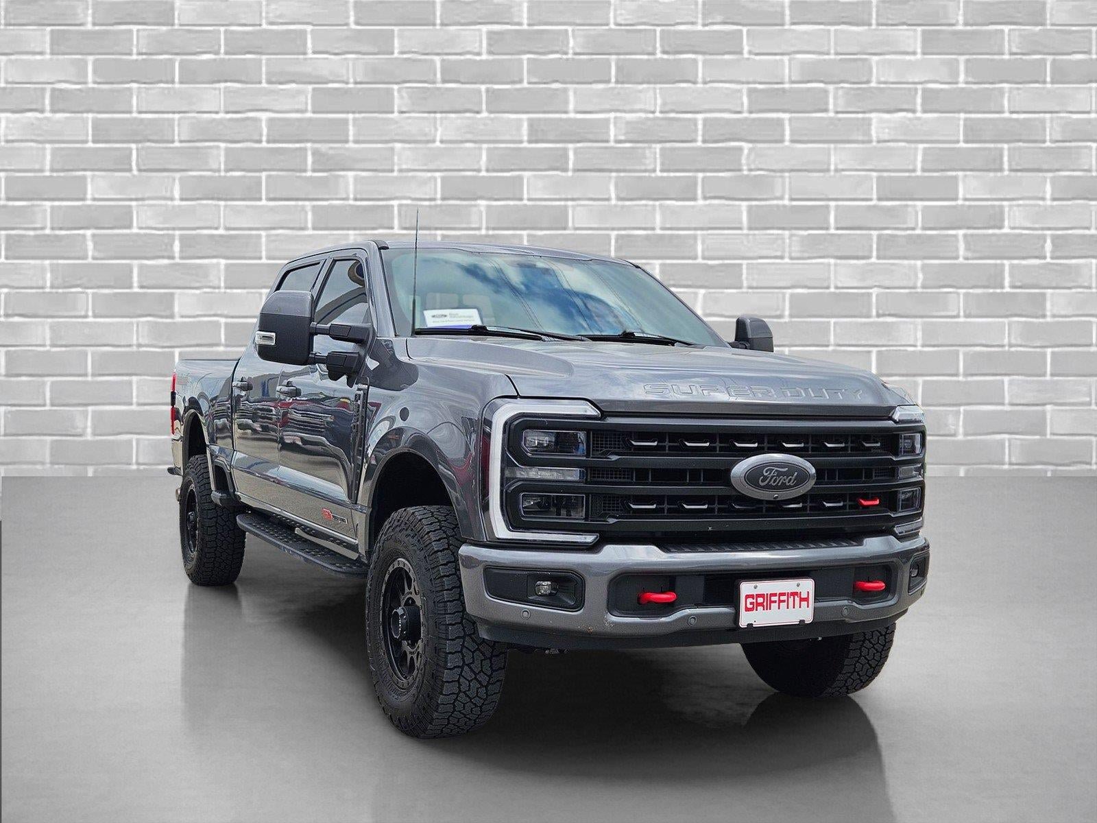 Certified 2024 Ford F350 4x4 Crew Cab Super Duty image 3