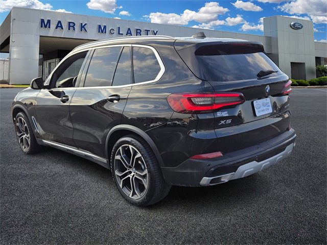 Used 2023 BMW X5 sDrive40i w/ Premium Package image 3