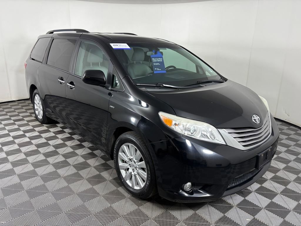 Used 2017 Toyota Sienna AWD image 7