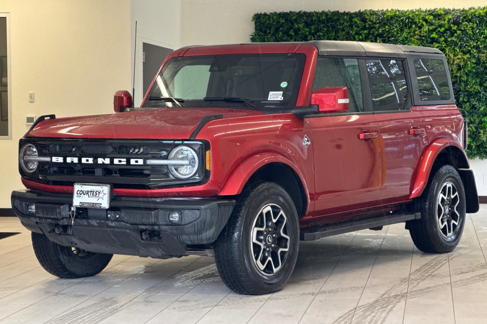 Certified 2022 Ford Bronco Outer Banks AWD/4WD image 8