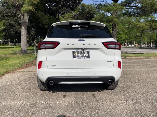 Certified 2023 Ford Escape ST-Line Elite AWD/4WD image 9