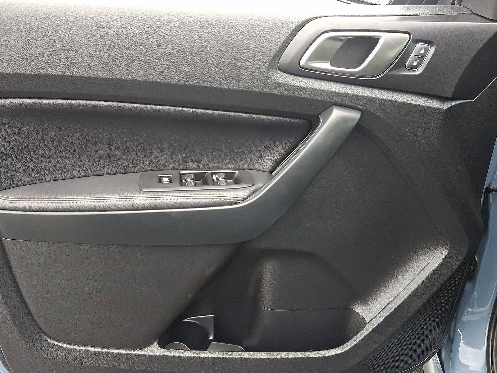 Certified 2023 Ford Ranger Lariat w/ Tremor Off-Road Package image 12