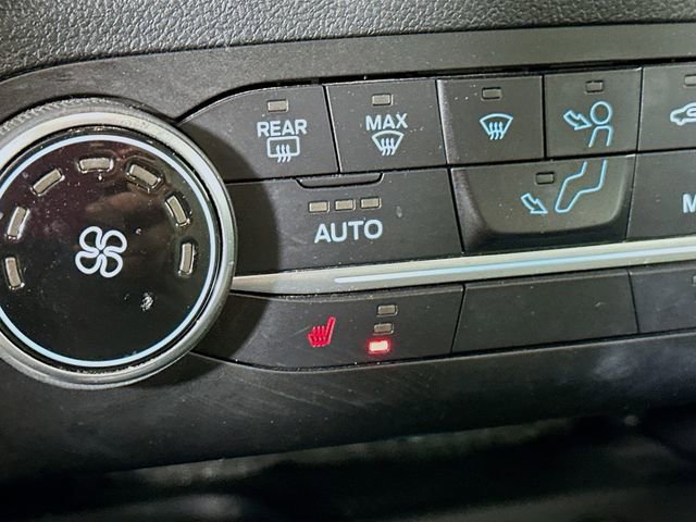 Certified 2020 Ford Escape SE image 27